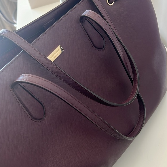 kate spade Handbags - NEW Kate Spade totes